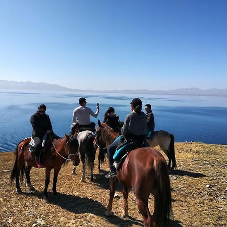 Guest House Bereke In Kyzart Village Bagysh المظهر الخارجي الصورة
